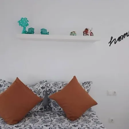 Estudio San Juan - 托雷莫利诺斯